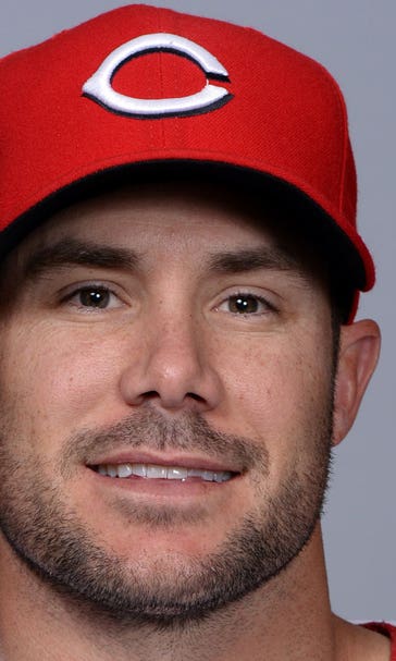 Reds' Schumaker won't require shoulder surgery